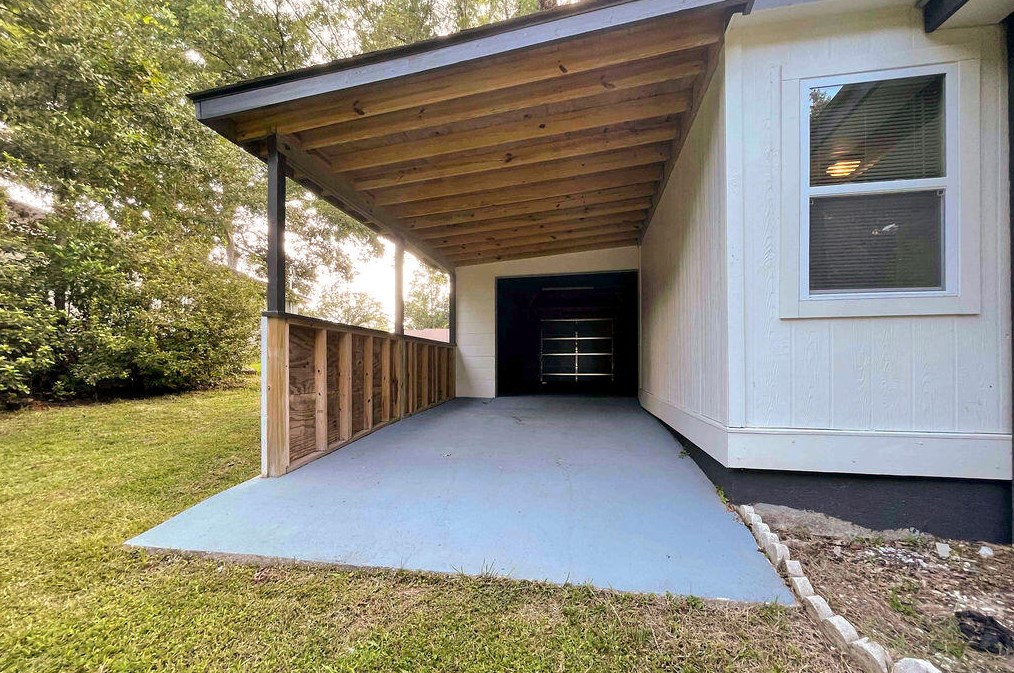 1003 Holcombe Rd, Charleston, SC 29410