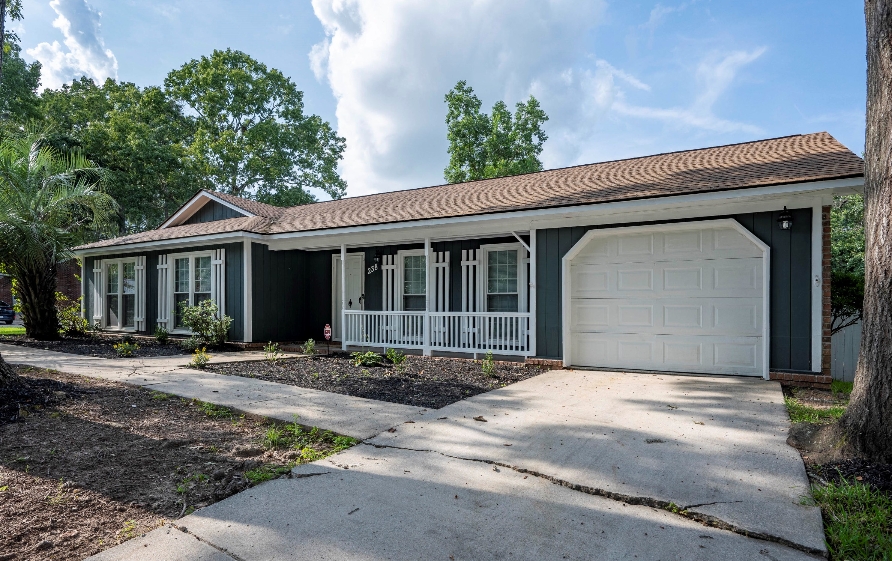 238 Houston Dr, Ladson, SC 29456