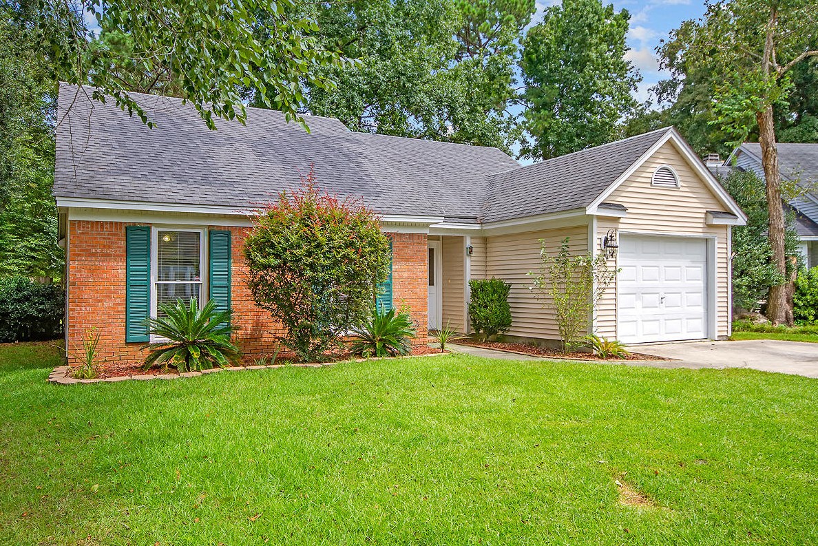 111 Macfarren Ln, Summerville, SC 29485