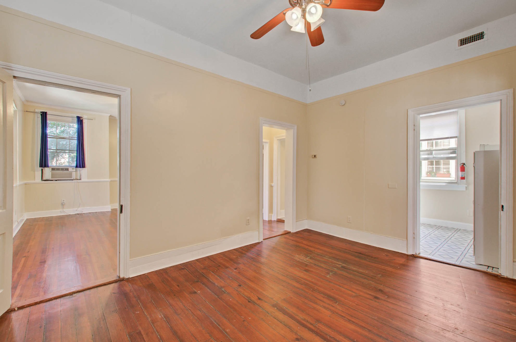 90 5 Columbus St #b, Charleston, SC 29403