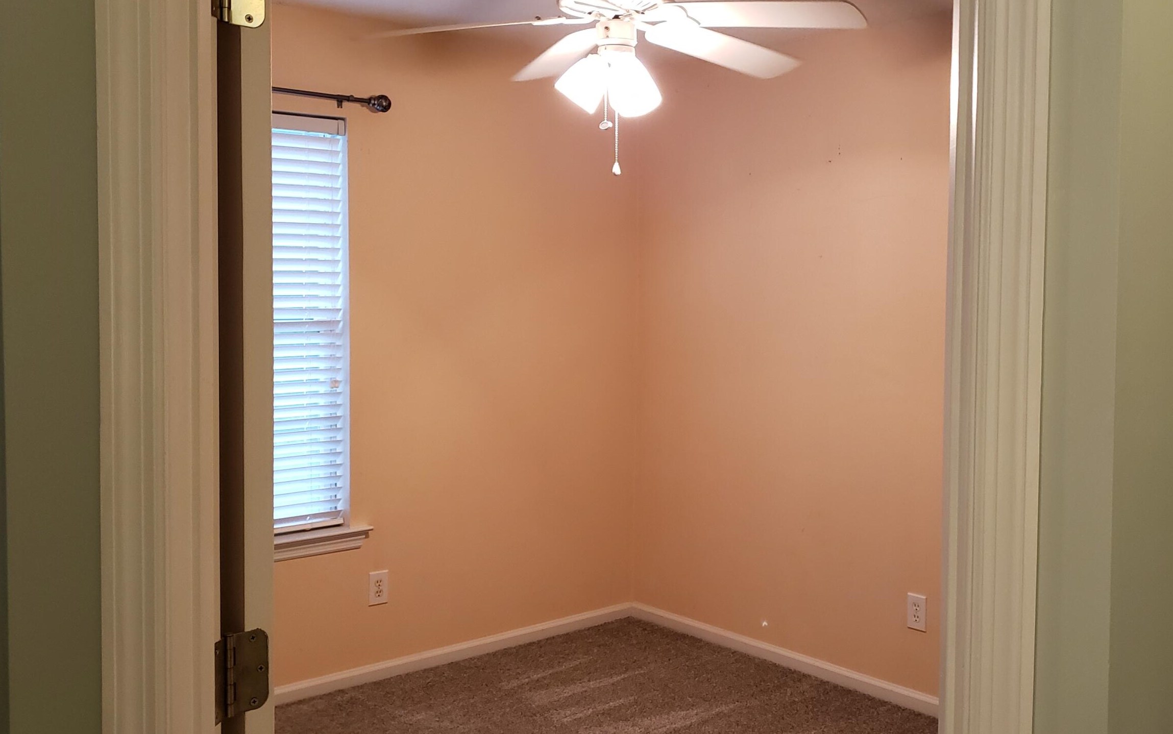 1600 Windsor Ln, Moncks Corner SC  29461-7154 exterior
