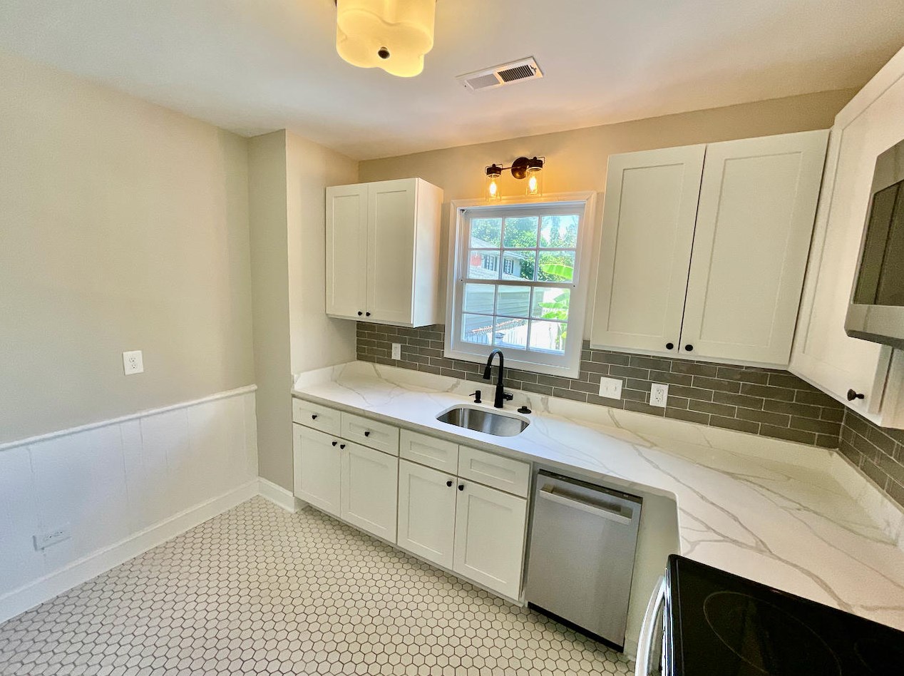 104 Nassau St, Charleston SC  29403-4804 exterior