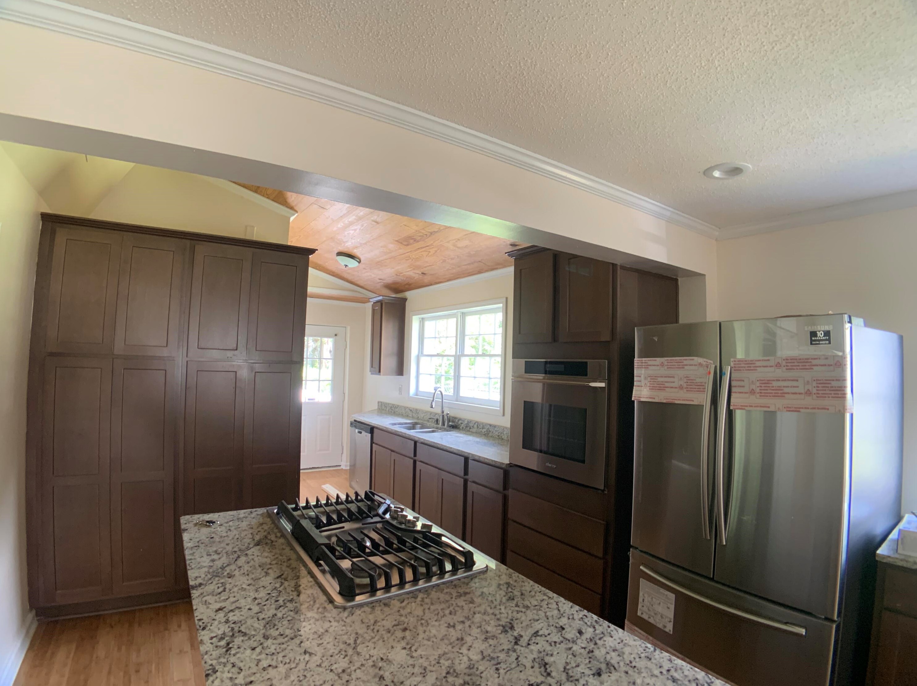 2071 Savage Rd, Charleston, SC 29407