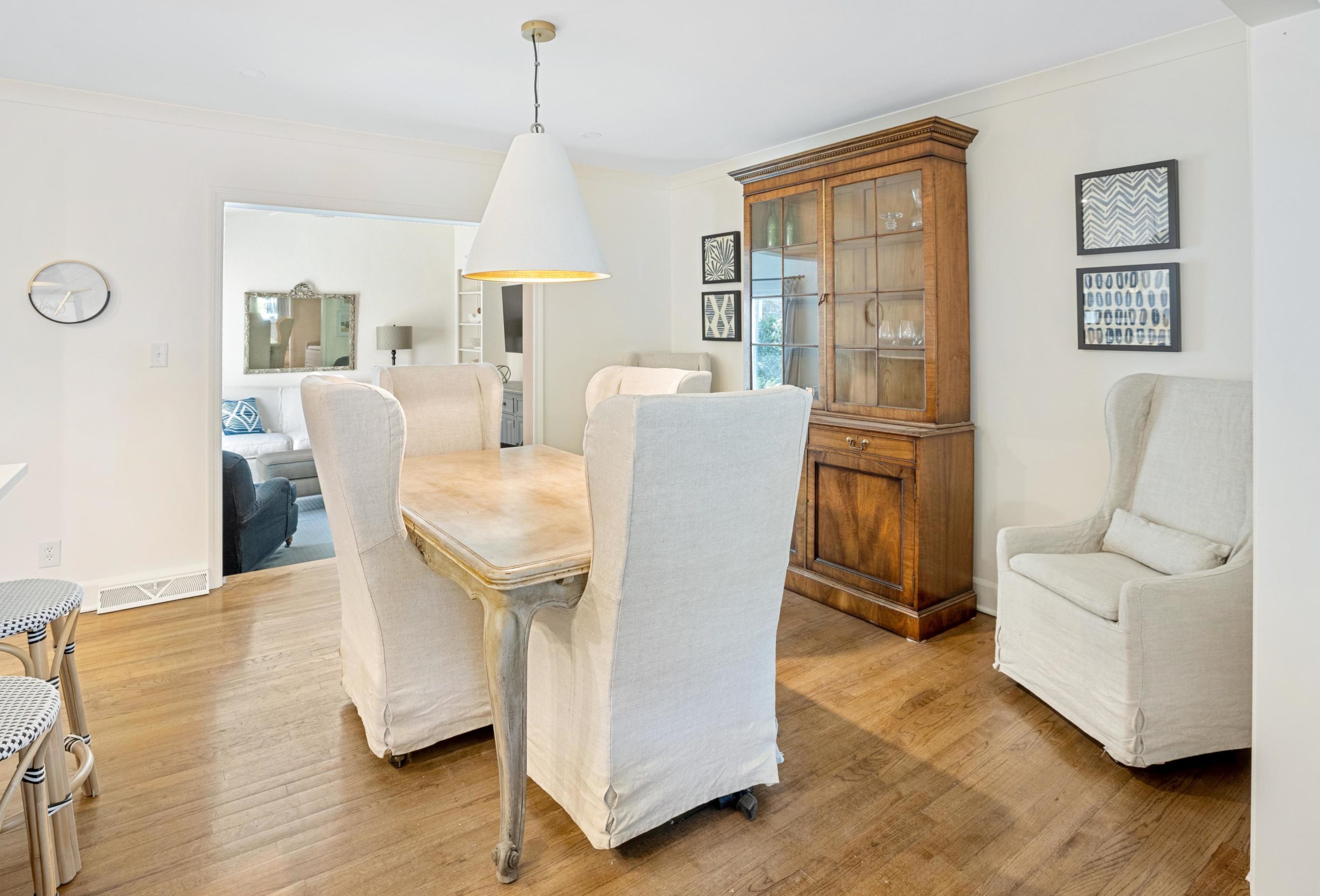 17 Poulnot Ln, Charleston SC  29401-6912 exterior