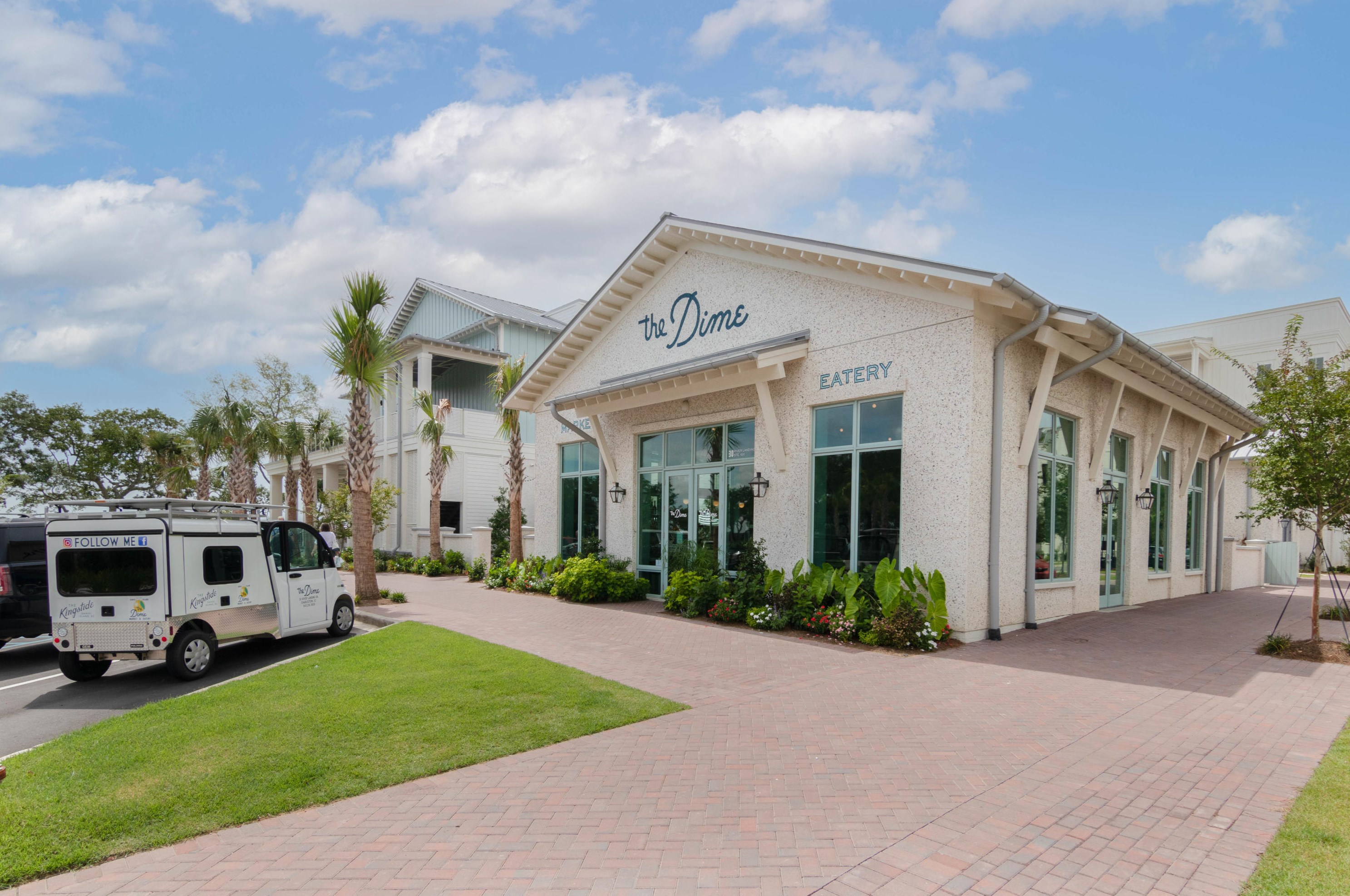 200 River Landing Dr, Charleston SC  29492-8282 exterior