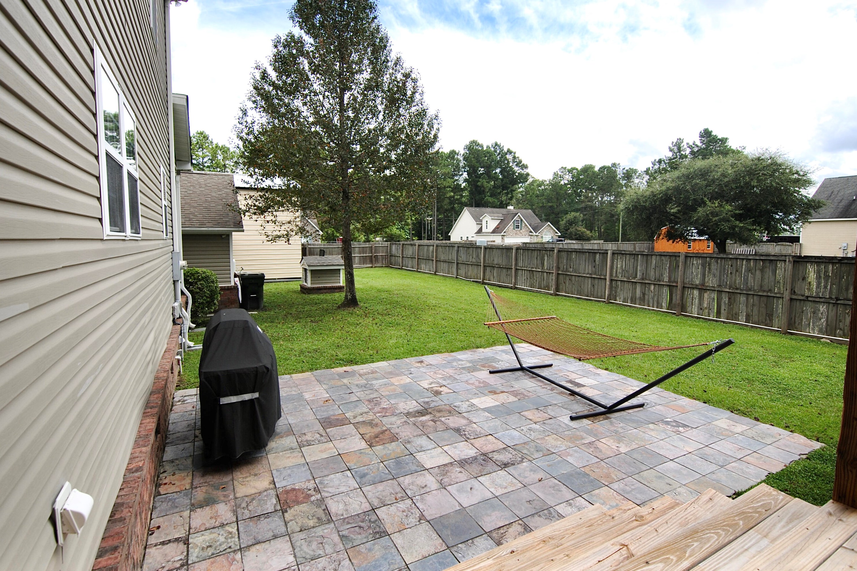 205 Shelby Shea Ln, Moncks Corner SC  29461-8837 exterior