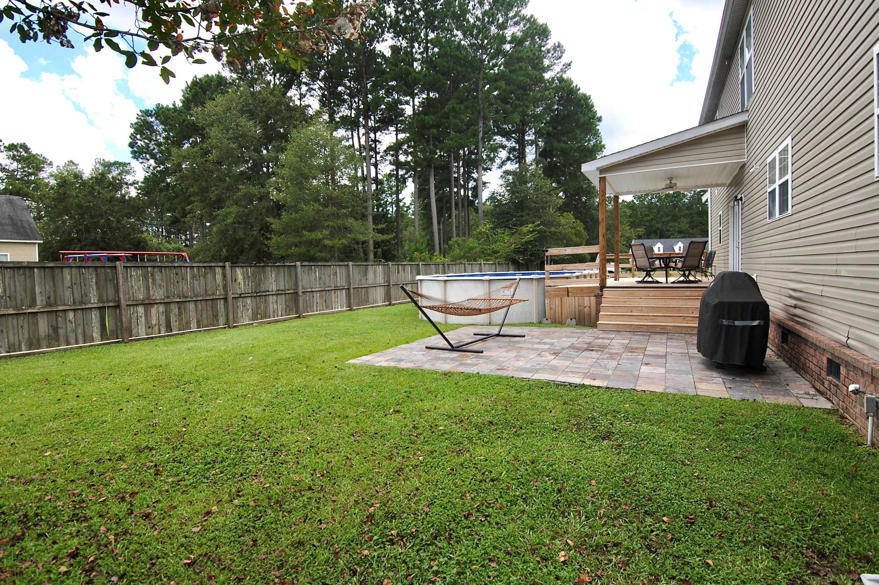 205 Shelby Shea Ln, Moncks Corner SC  29461-8837 exterior
