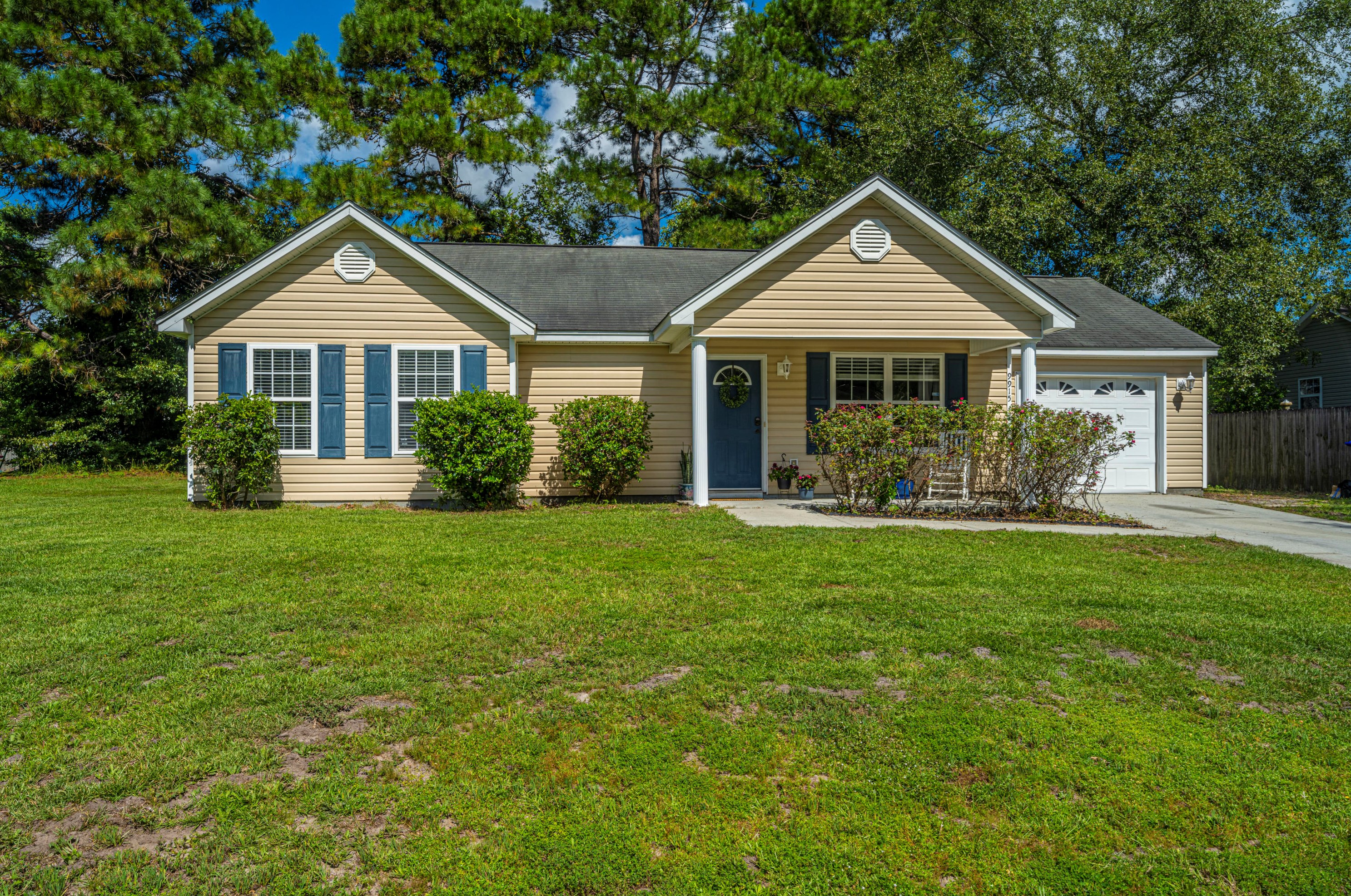 9915 Levenshall Dr, Ladson, SC 29456