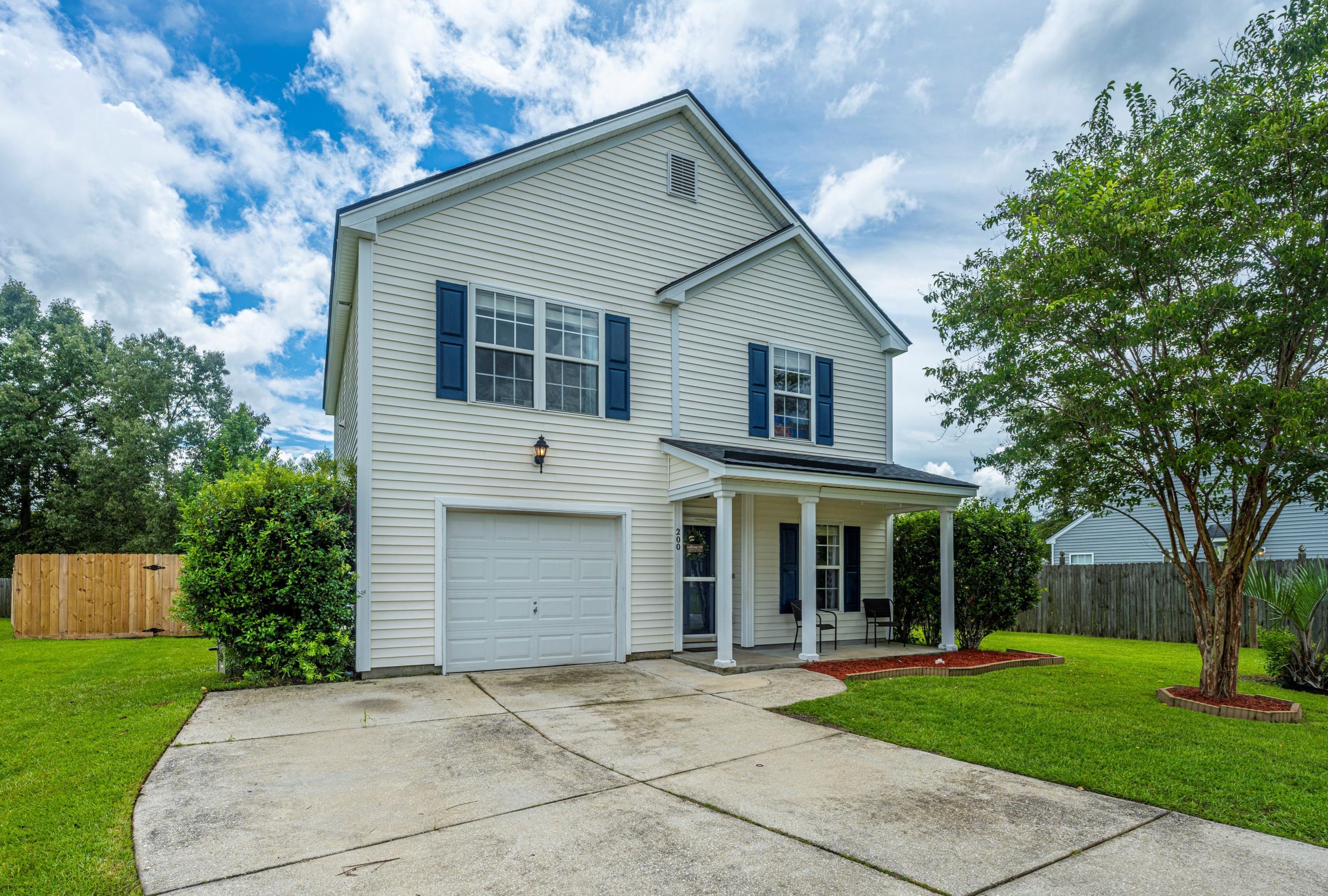 200 Maypop Dr, Charleston, SC 29445-7756