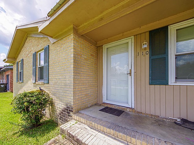 110 Daffodil St, Summerville, SC 29483-3916