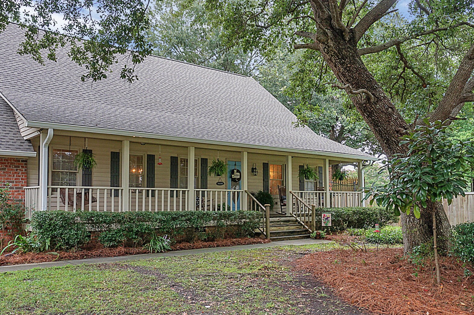 1118 Quenby Ln, Moncks Corner, SC 29461-2916