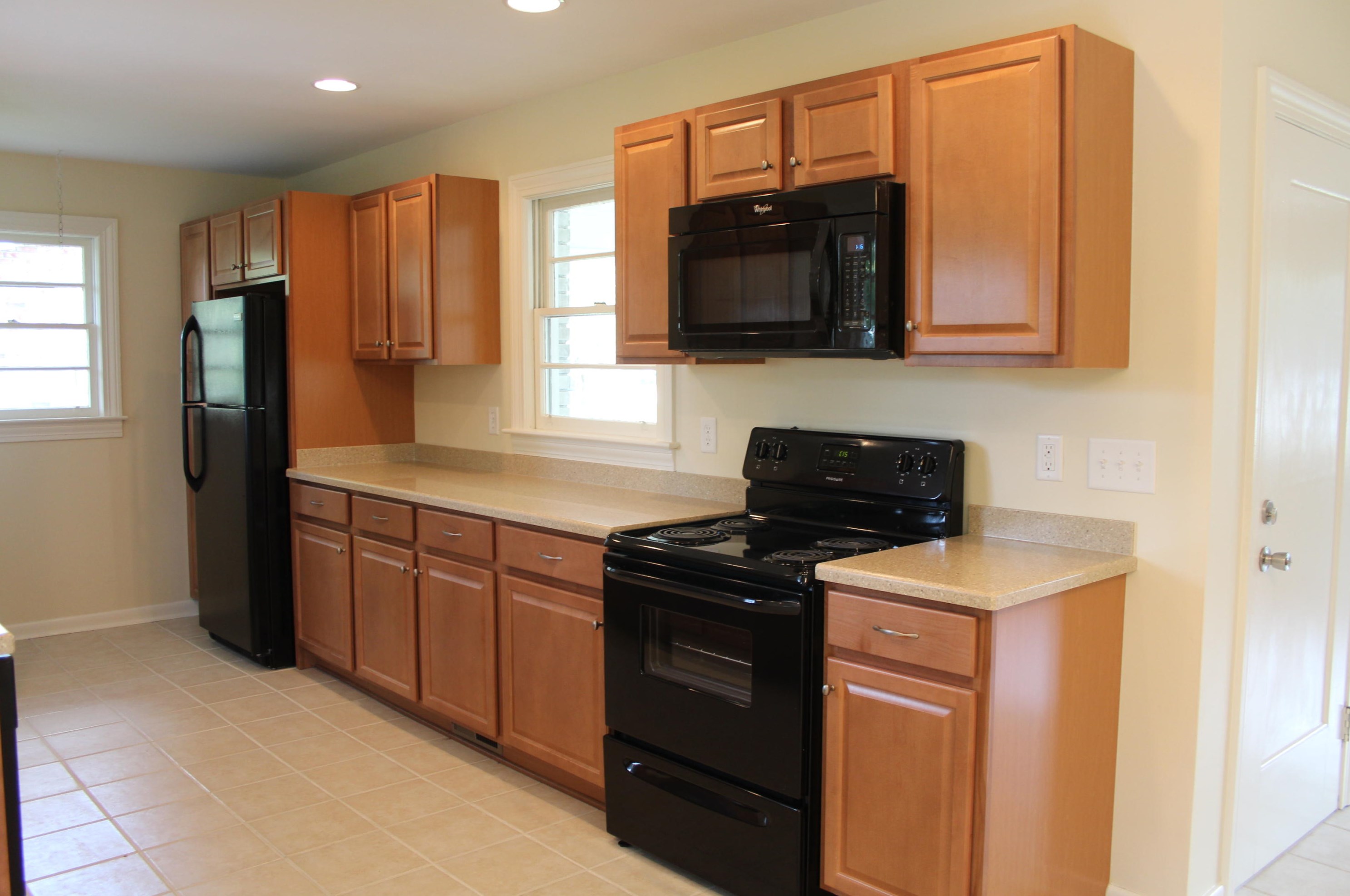 1452 Manor Blvd, Charleston SC  29407-3916 exterior