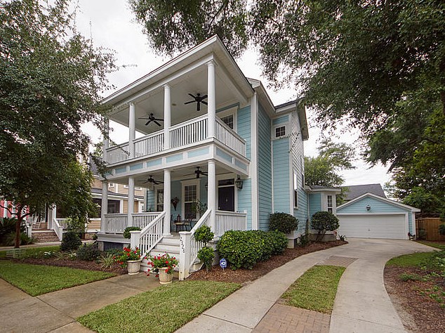 2328 Hightide Dr, Charleston, SC 29414-7052
