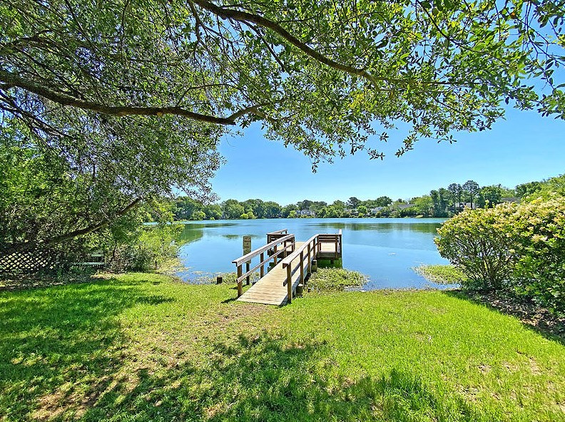 1719 Crystal Lk Dr, Charleston SC 29412-8279 exterior