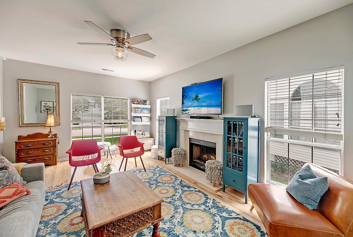 1719 Crystal Lk Dr, Charleston SC 29412-8279 exterior