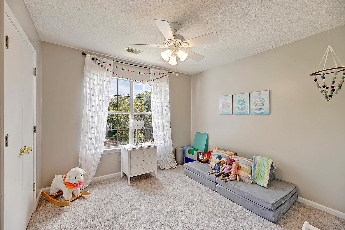 1719 Crystal Lk Dr, Charleston SC 29412-8279 exterior