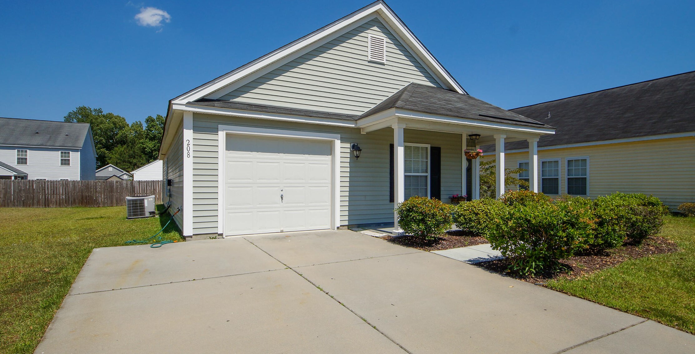 208 Briarbend Rd, Charleston, SC 29445-7775