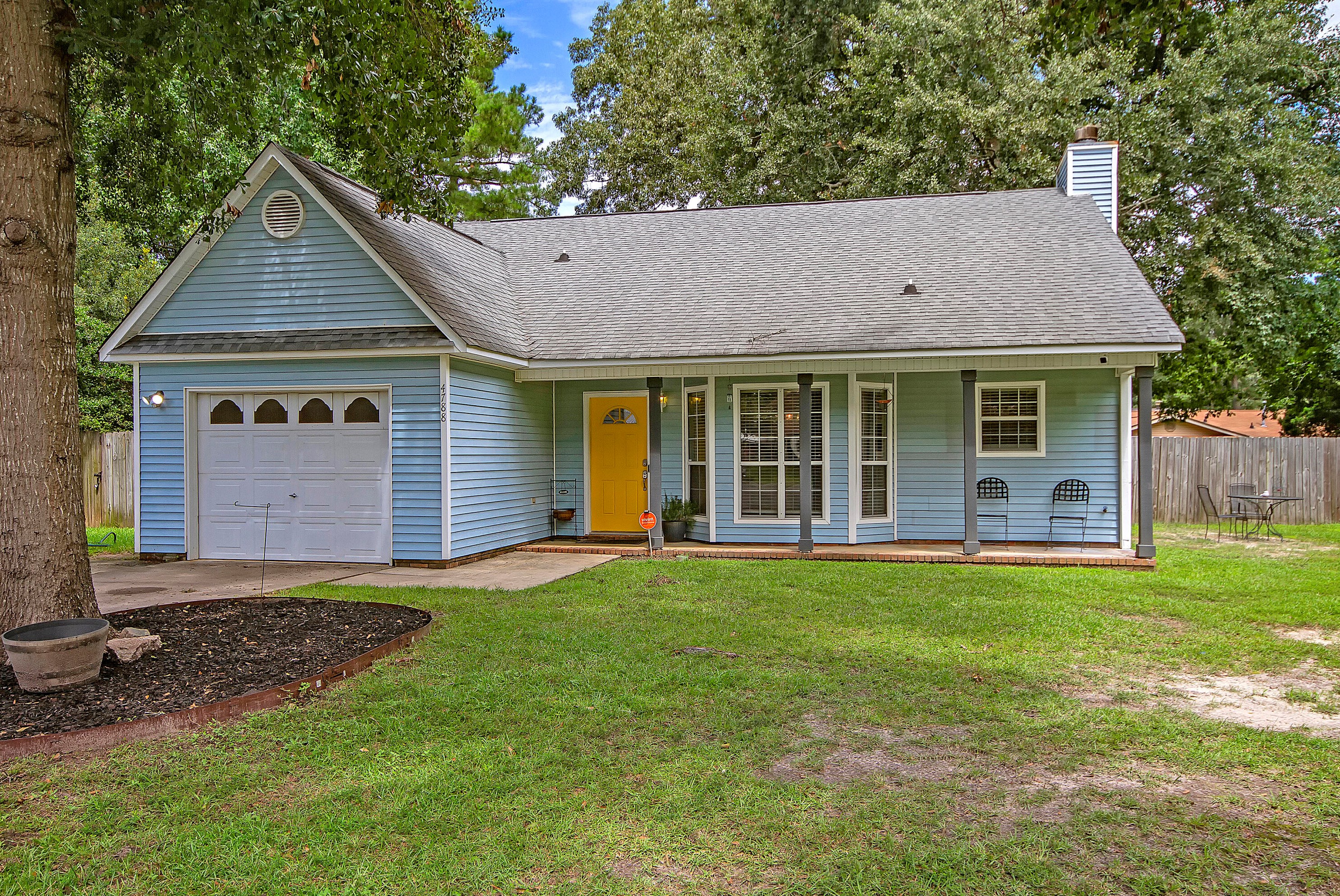4788 Porter Dr, Charleston, SC 29420-7217