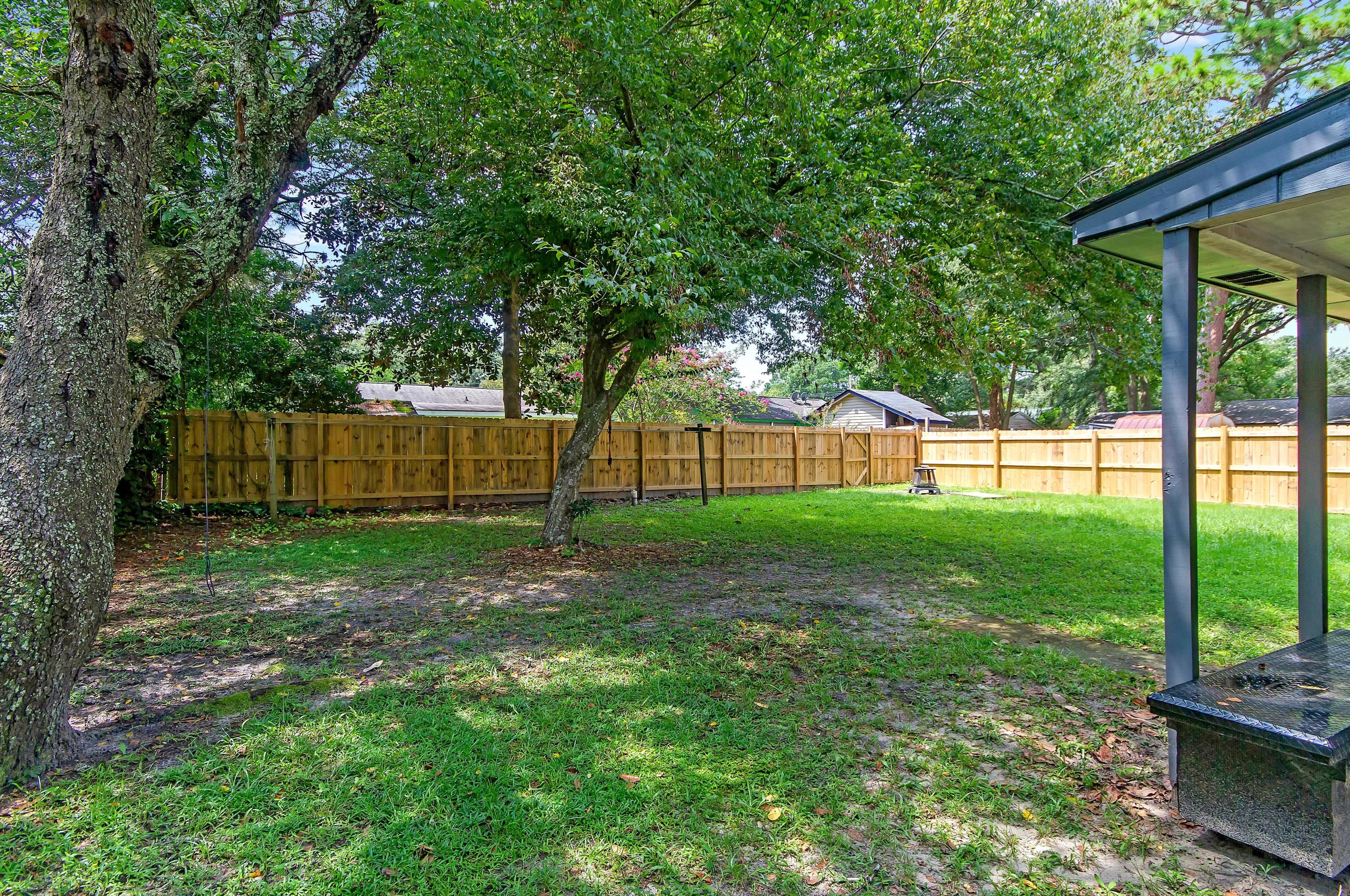 5819 Chaucer Dr, Charleston SC  29410-2723 exterior