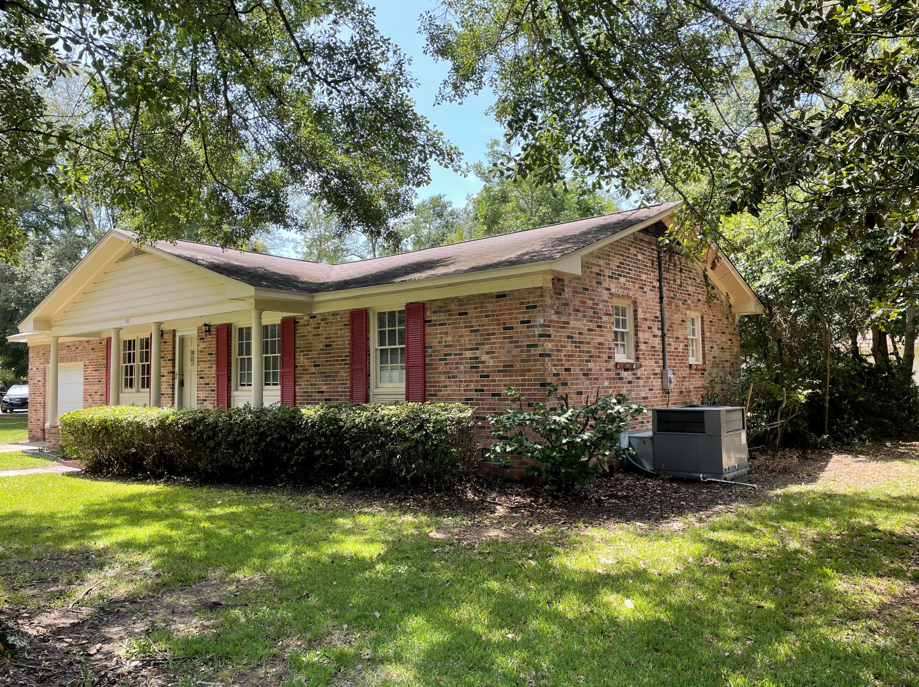 750 Fort Johnson Rd, Charleston, SC 29412-9168