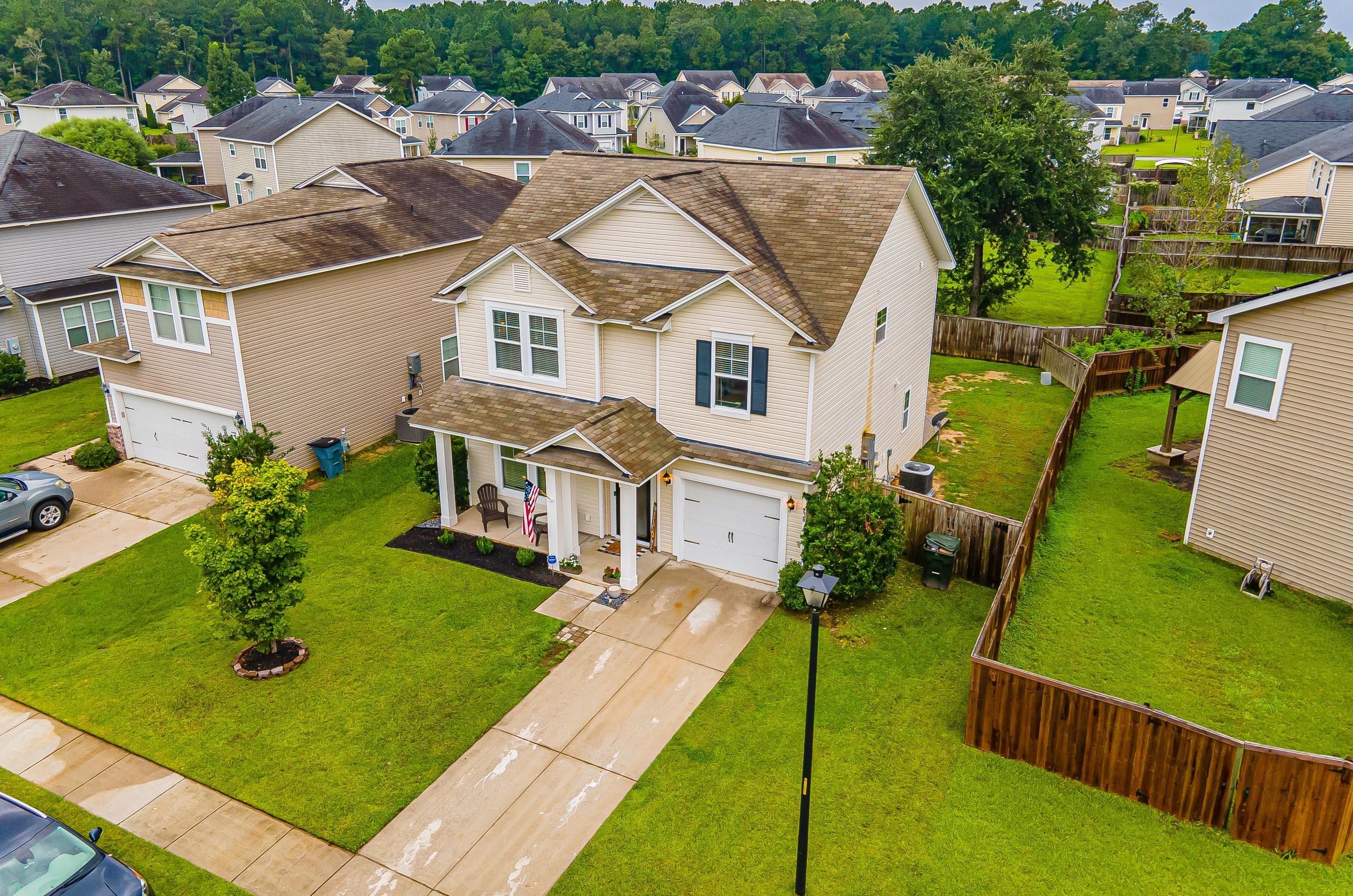 238 Oglethorpe Cir, Moncks Corner SC  29461-7469 exterior