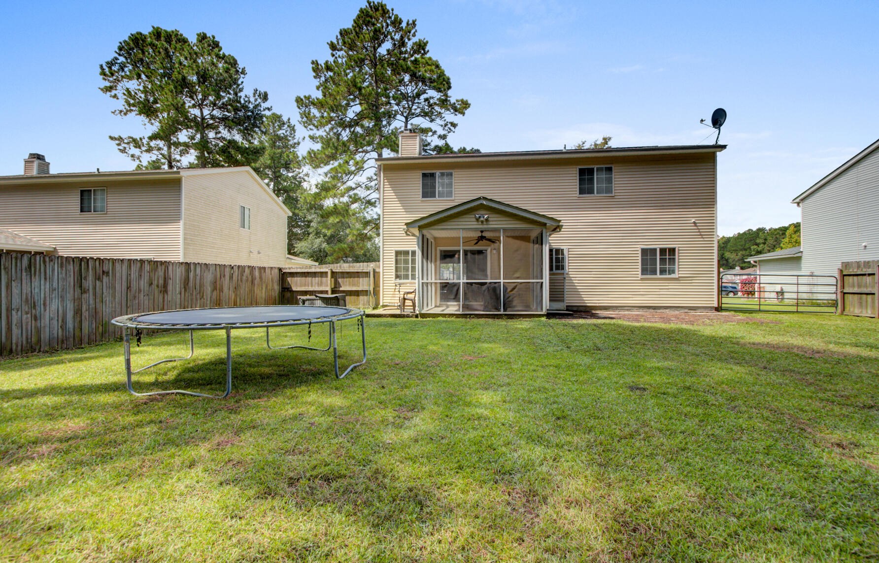 144 Apache Dr, Summerville, SC 29483-9200