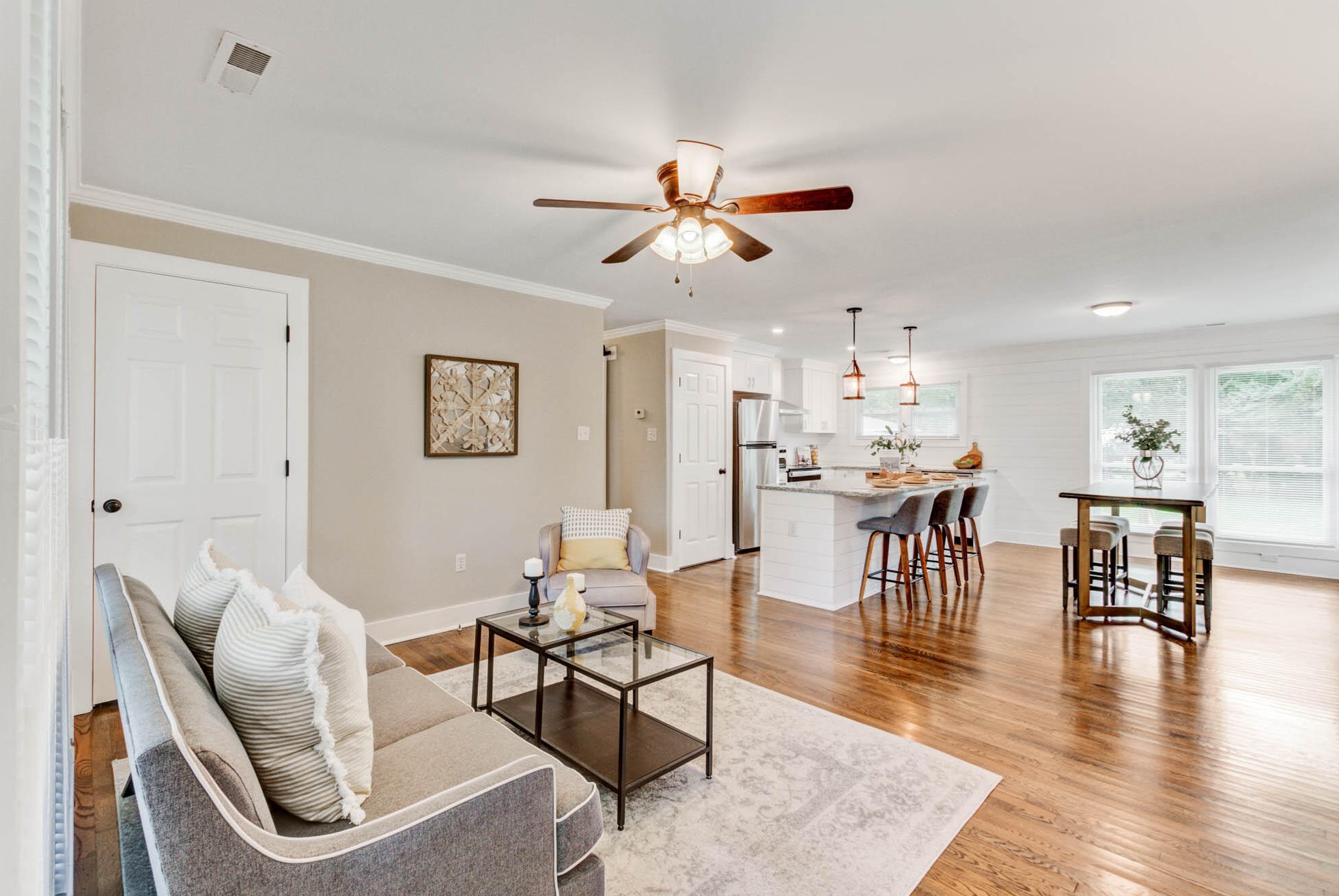 1112 Brigantine Dr, Charleston, SC 29412-8902
