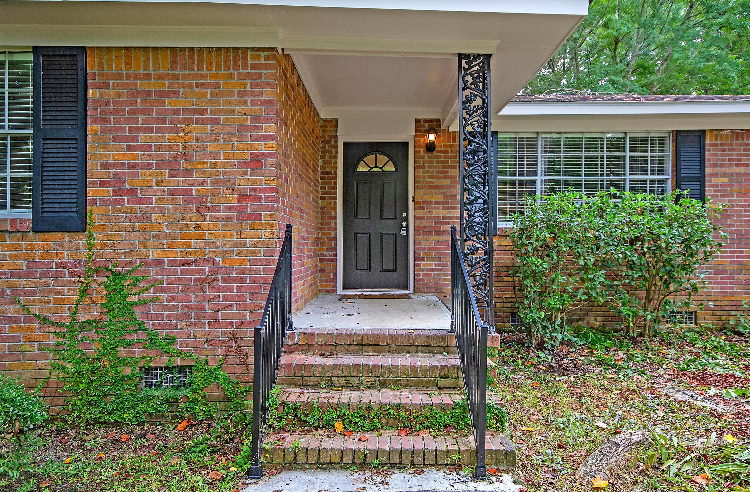 225 Froman Dr, Summerville, SC 29483-2516