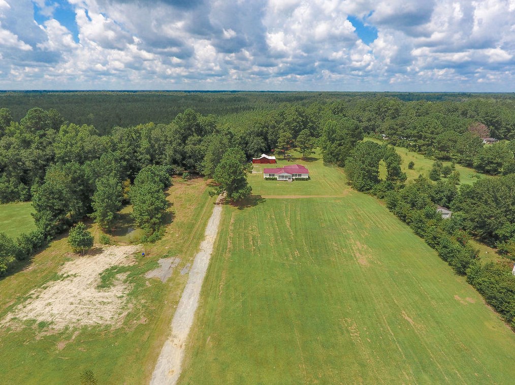 5089 Red Oak Rd, Cottageville, SC 29435