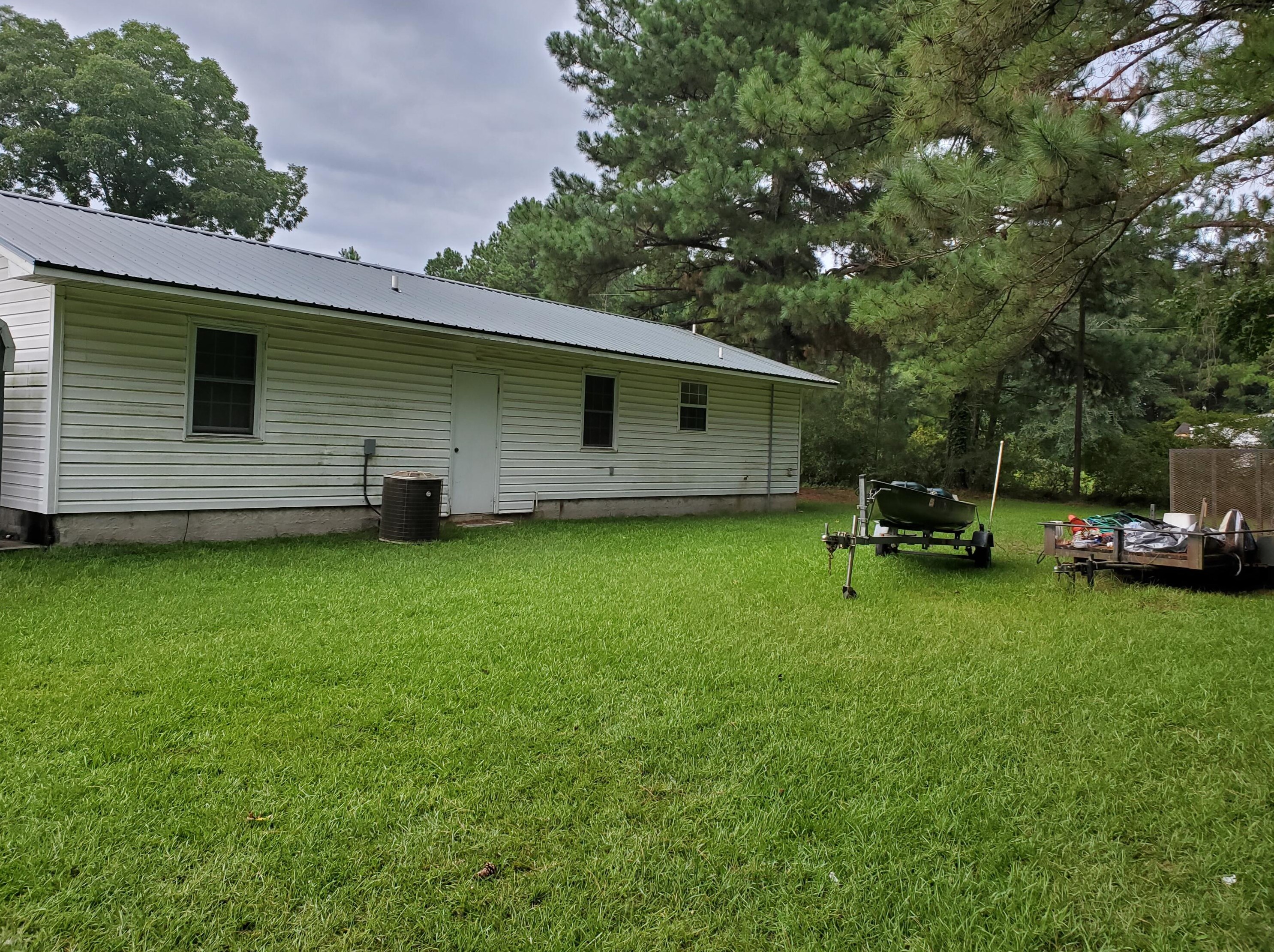 165 Catamount Rd, Holly Hill, SC 29059-8434