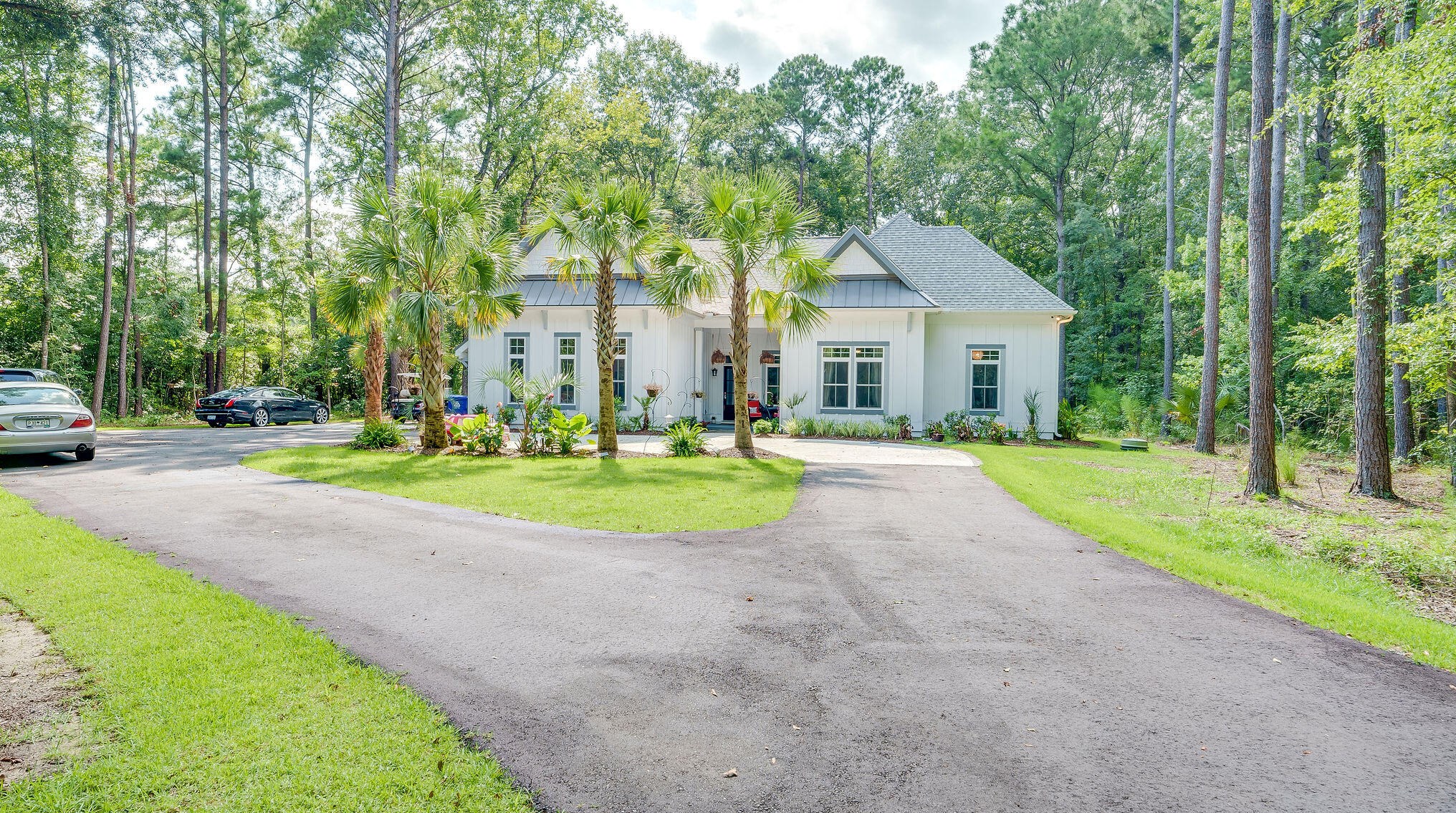 1395 Old Rosebud Trail, Awendaw, SC 29429