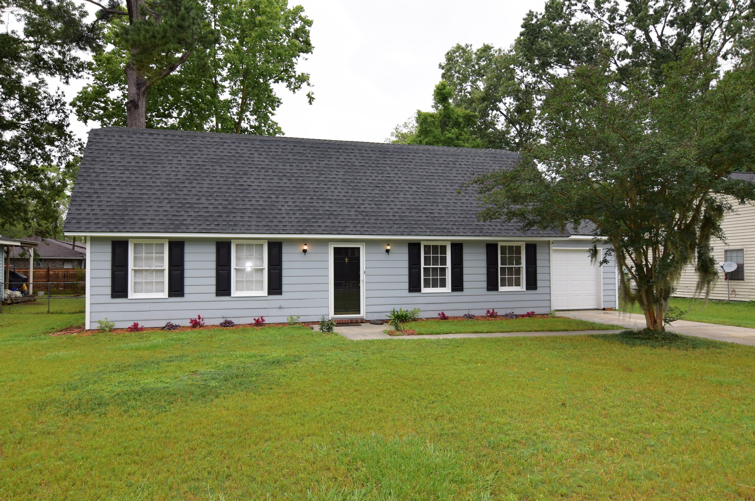 775 Corral Dr, Charleston, SC 29414