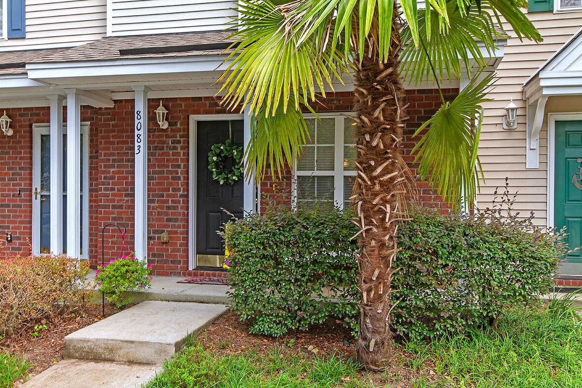 8083 Shadow Oak Dr, Charleston, SC 29406