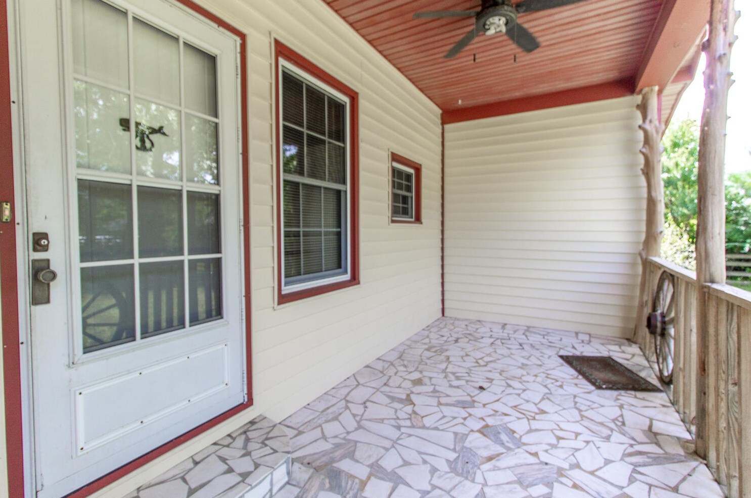 409 W Butternut Rd, Summerville, SC 29483