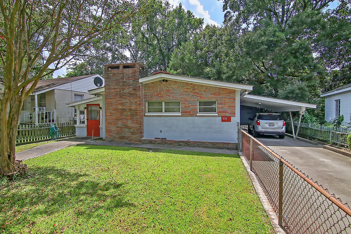 5111 Willis Dr, Charleston, SC 29406-6336