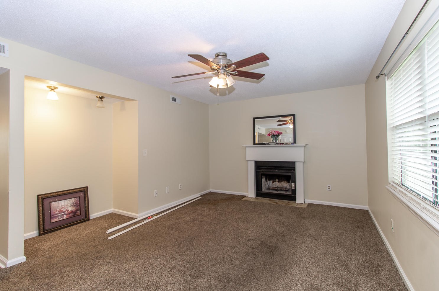 575 Travelers Blvd, Summerville, SC 29485