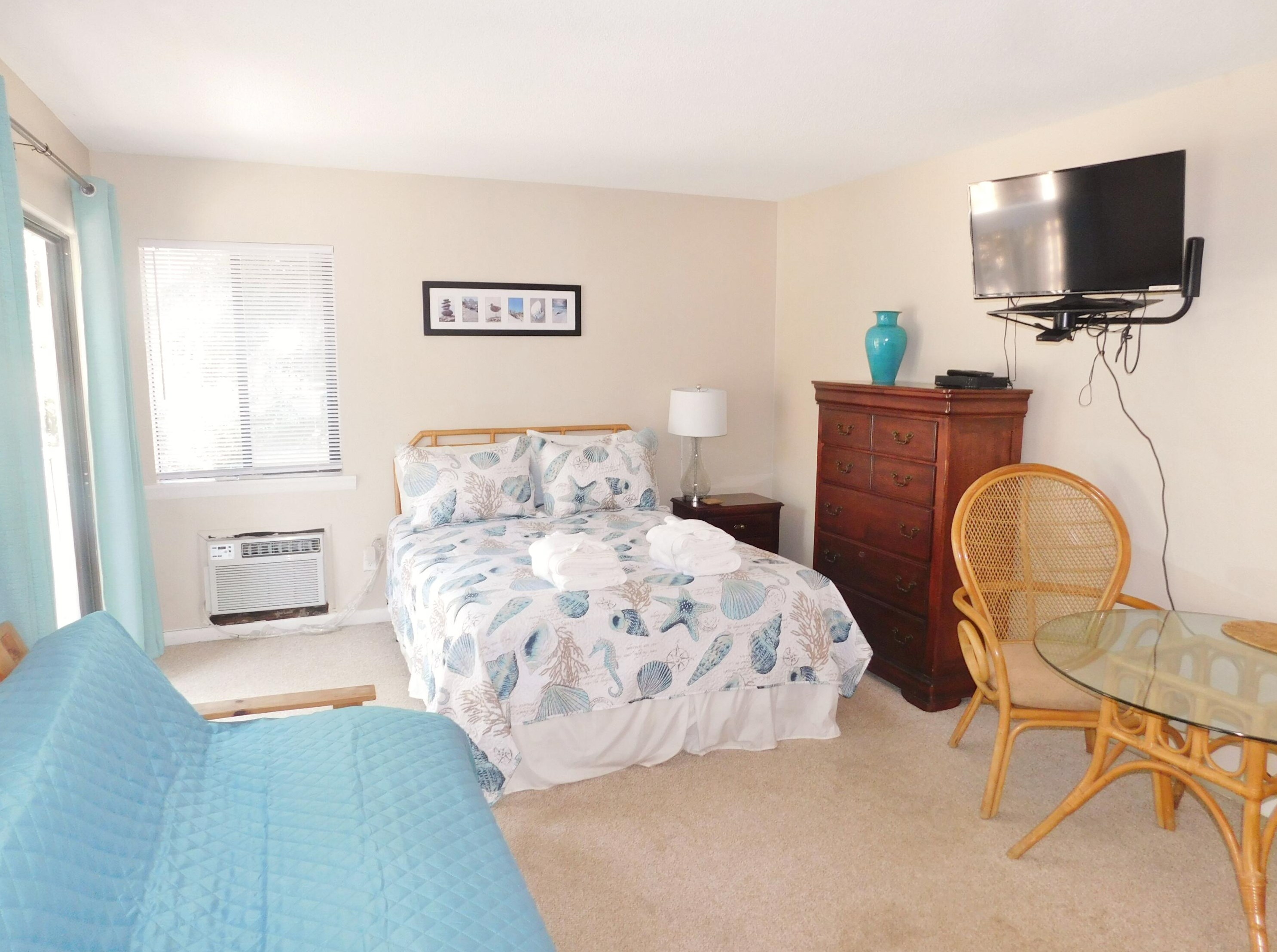 355 Sea Cloud Cir, Edisto, SC 29438-3605