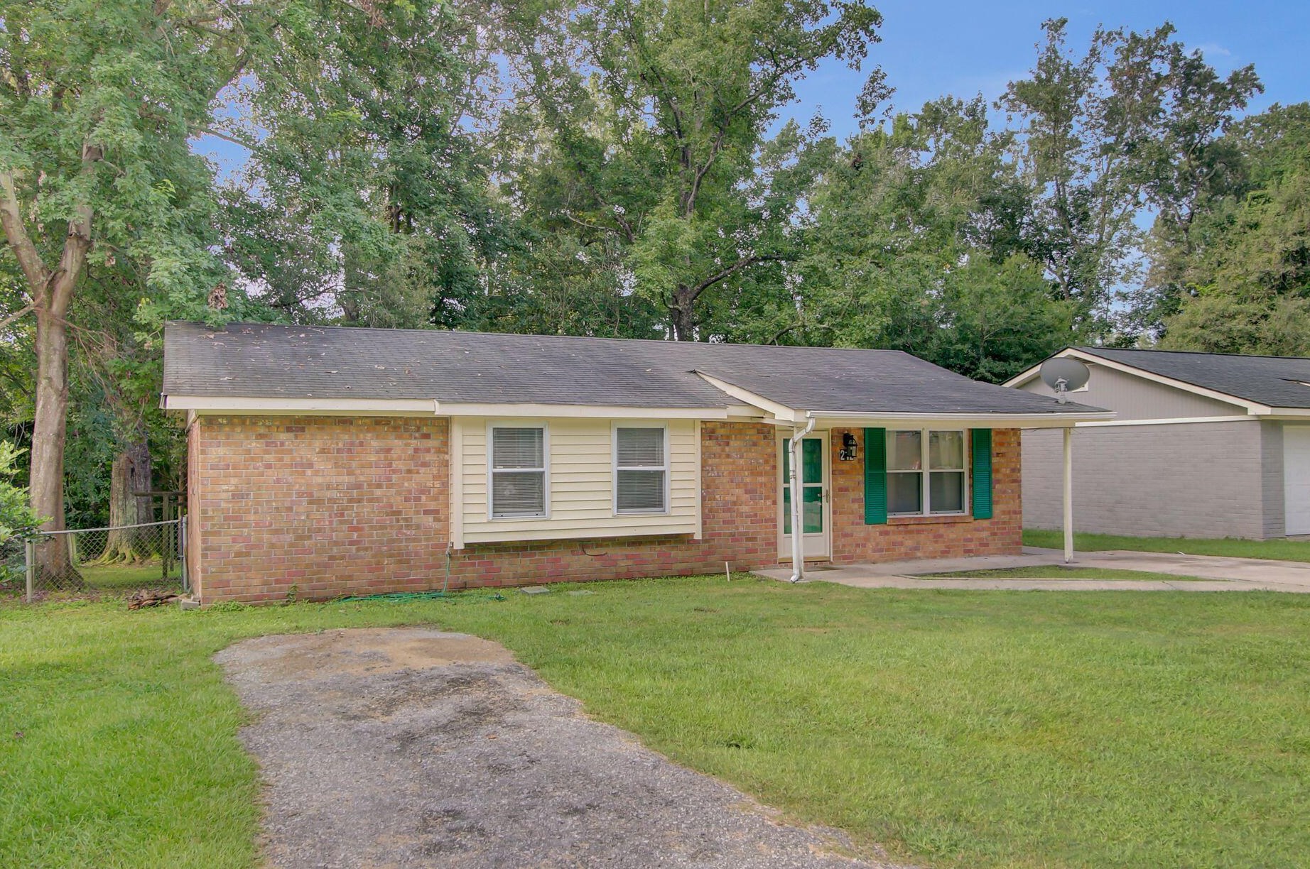 212 Barshay Dr, Summerville, SC 29483-2505