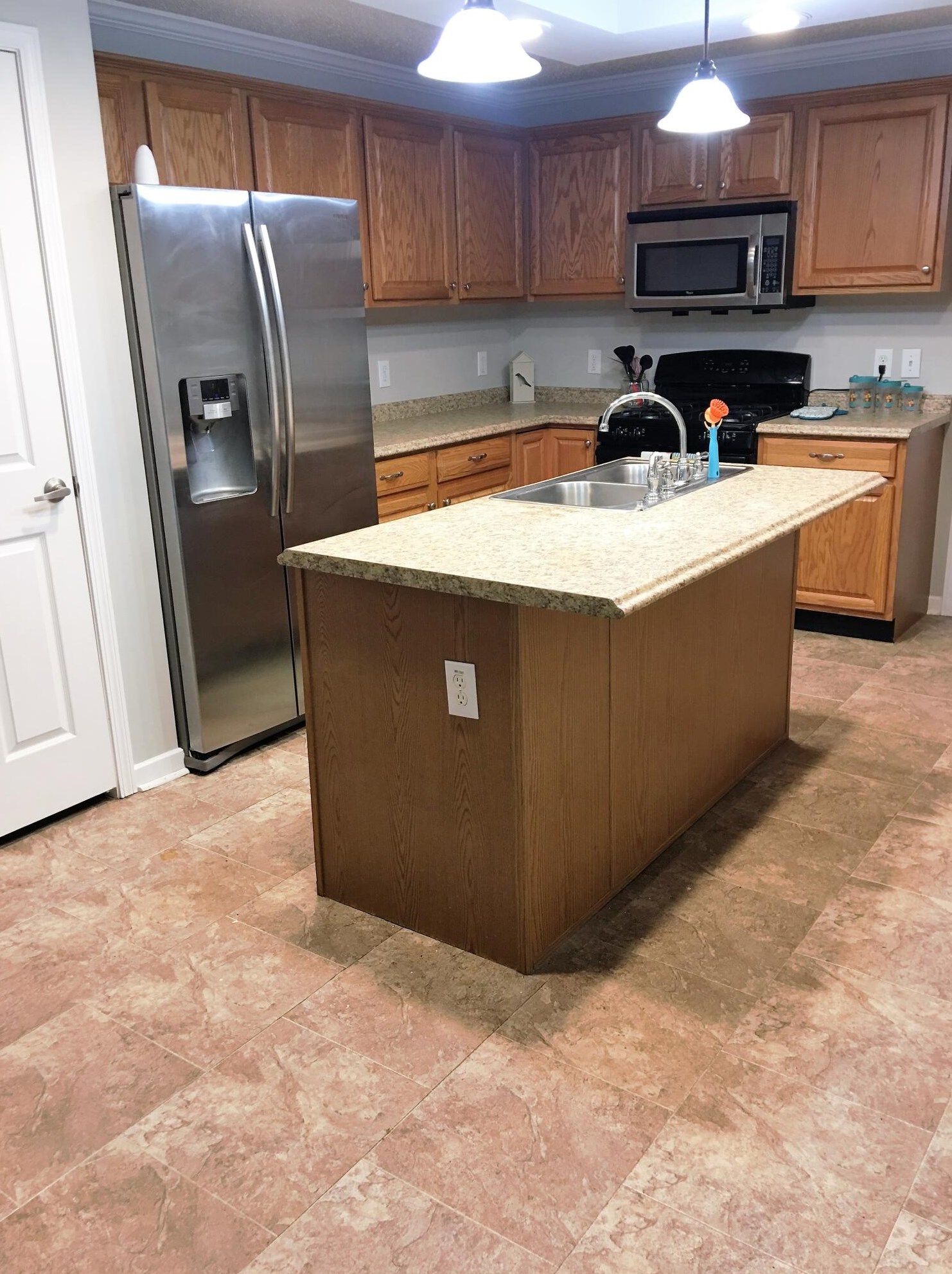 1785 Ruffin Rd, Walterboro SC 29488-9050 exterior