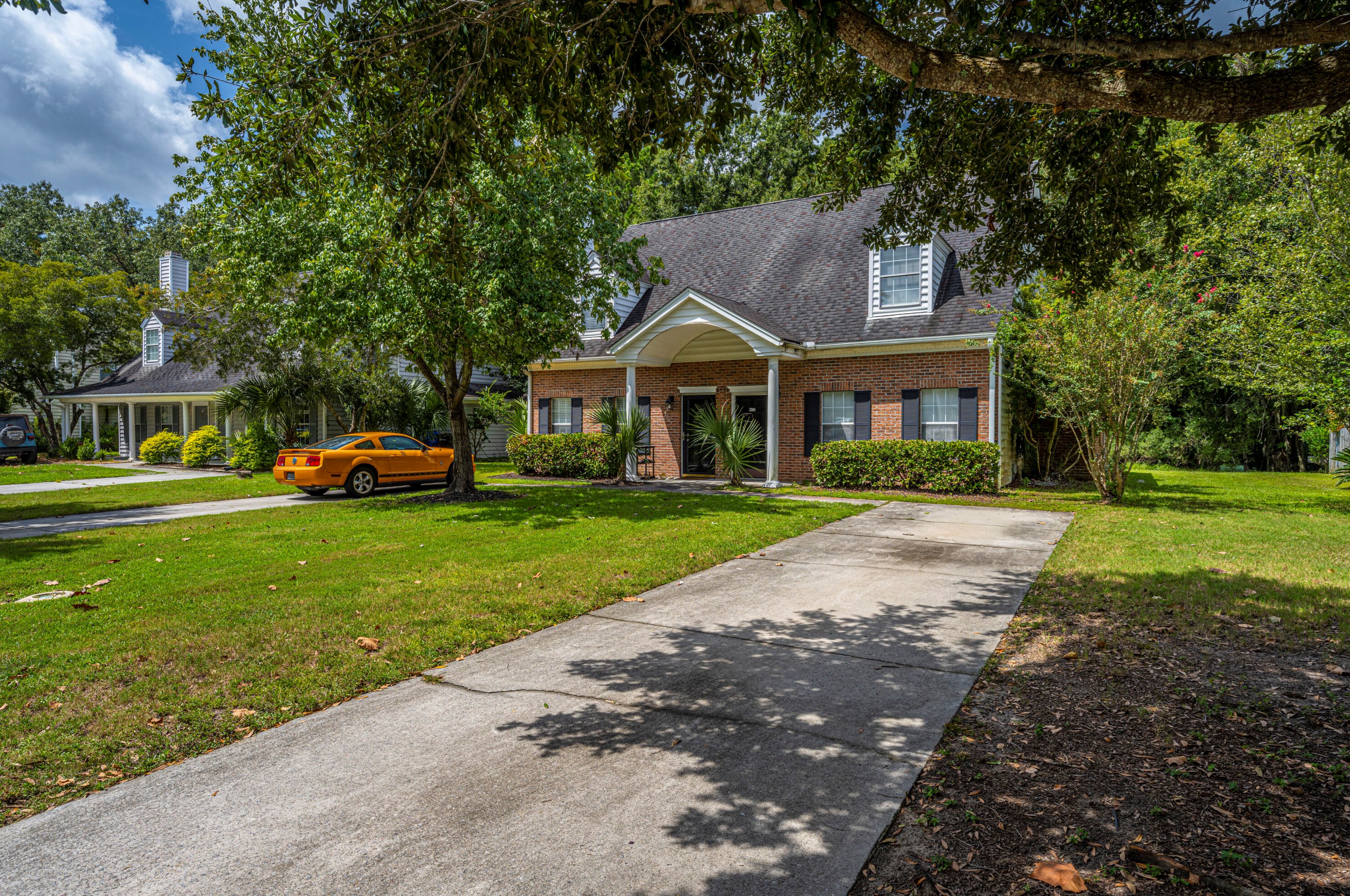 3208 Queensgate Way, Mount Pleasant, SC 29466
