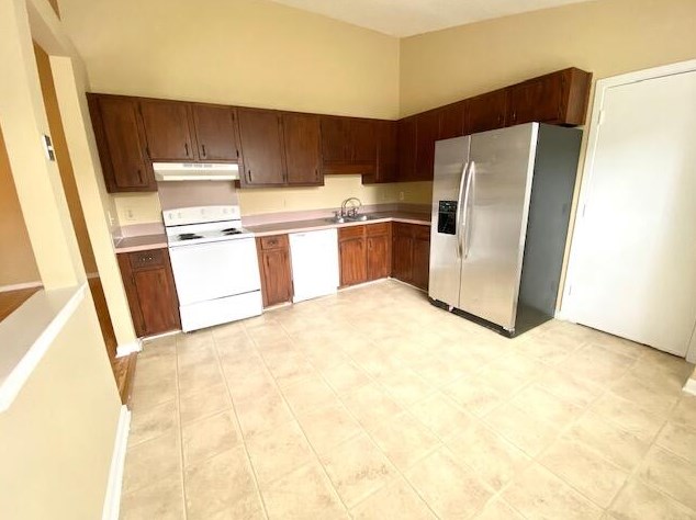 106 Eaton Way, Summerville SC  29483-8237 exterior