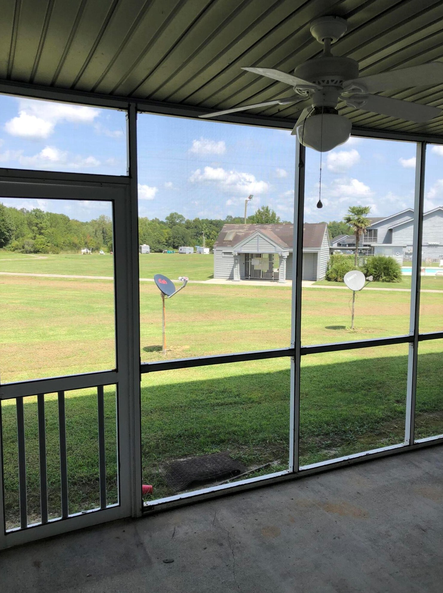 2601 Riverridge Ct, Moncks Corner SC  29461-3256 exterior