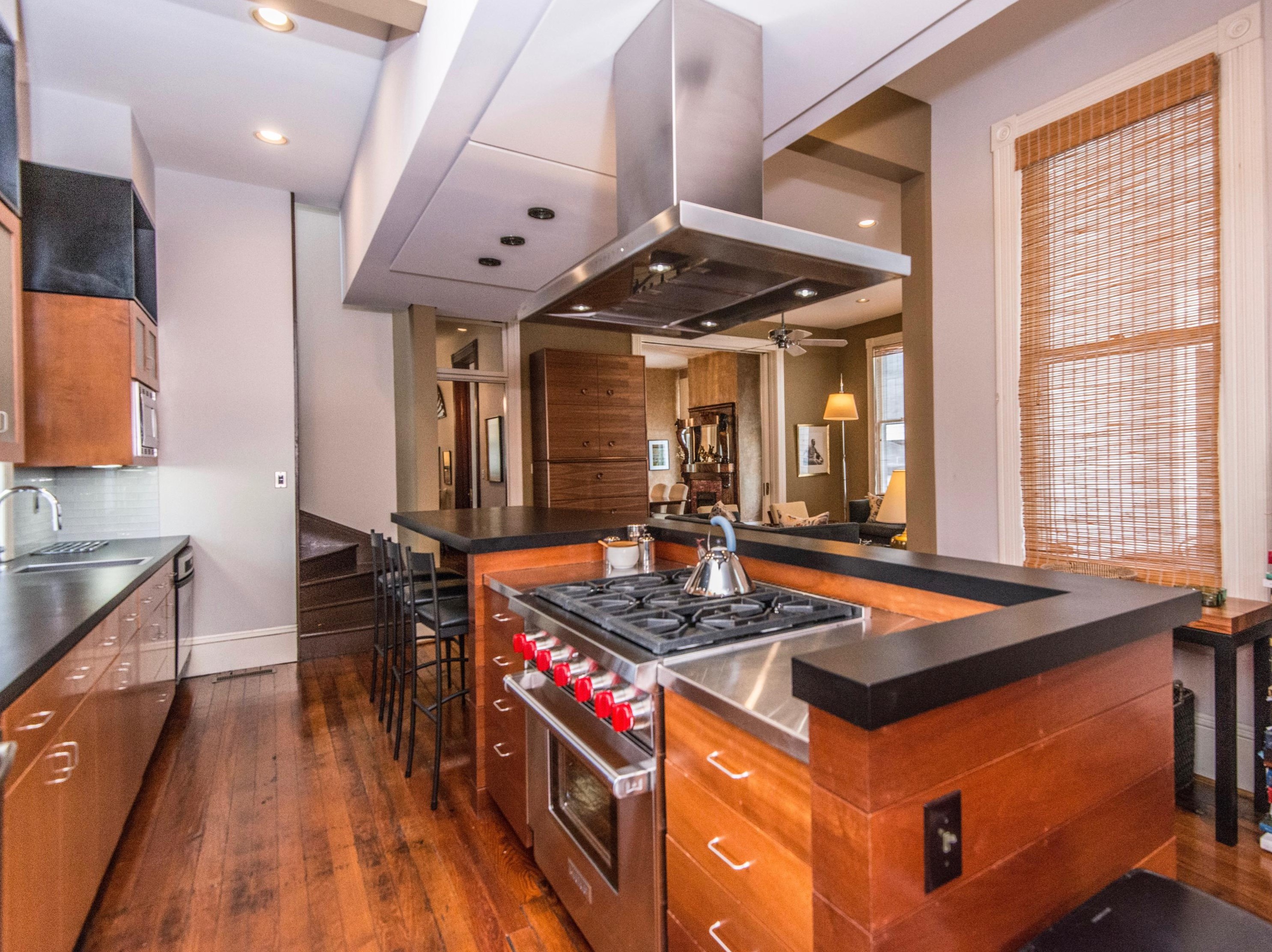 28 Charlotte St, Charleston SC 29403-6613 exterior