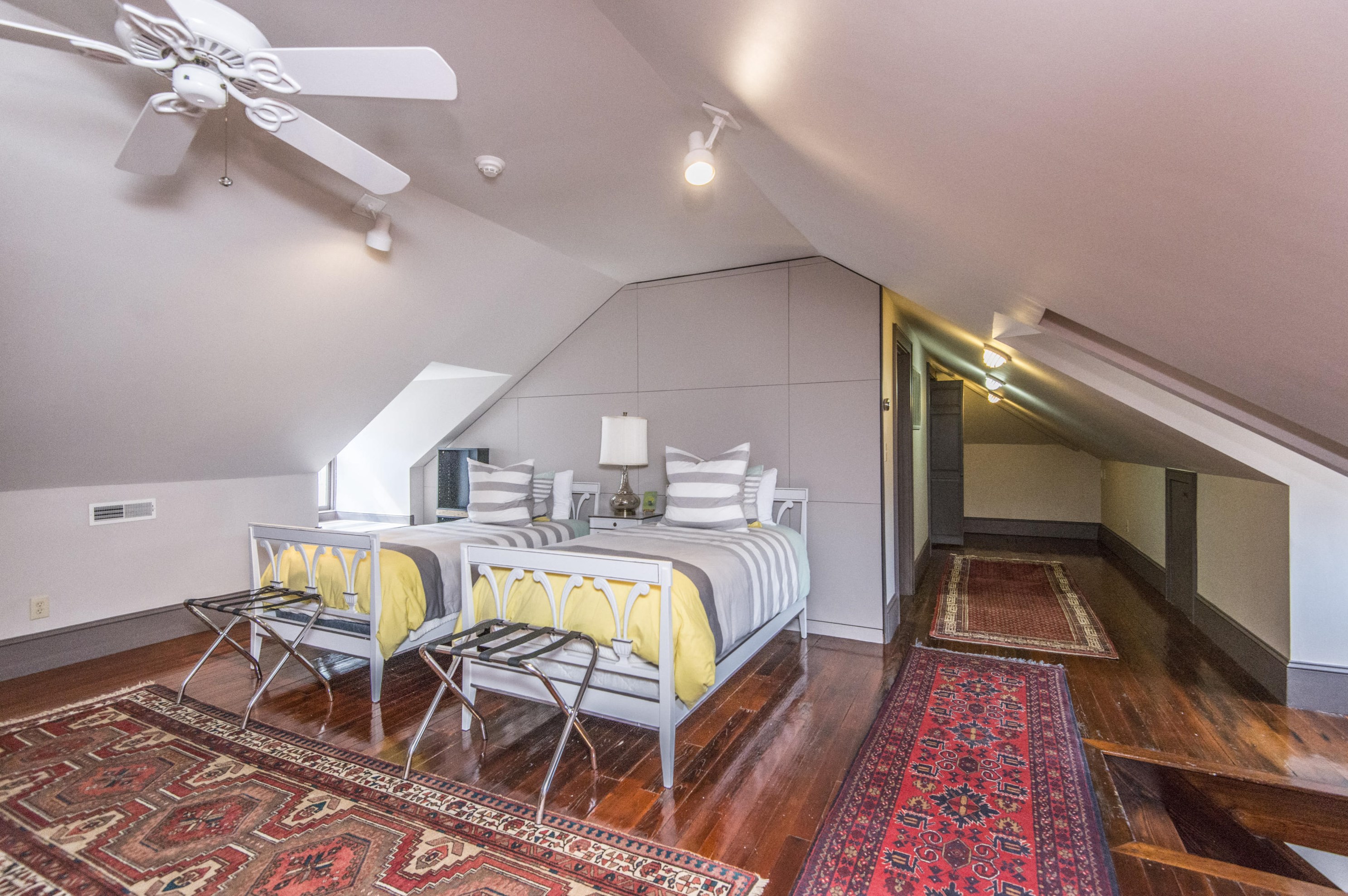 28 Charlotte St, Charleston SC 29403-6613 exterior