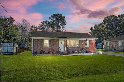 408 Annette Drive - Photo 1