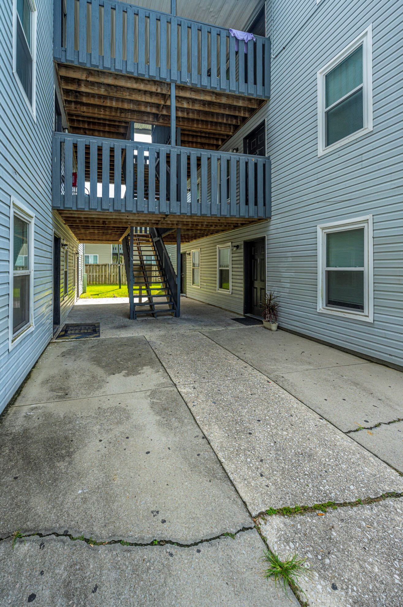 1251 Sumner Ave, Charleston SC 29406-3840 exterior