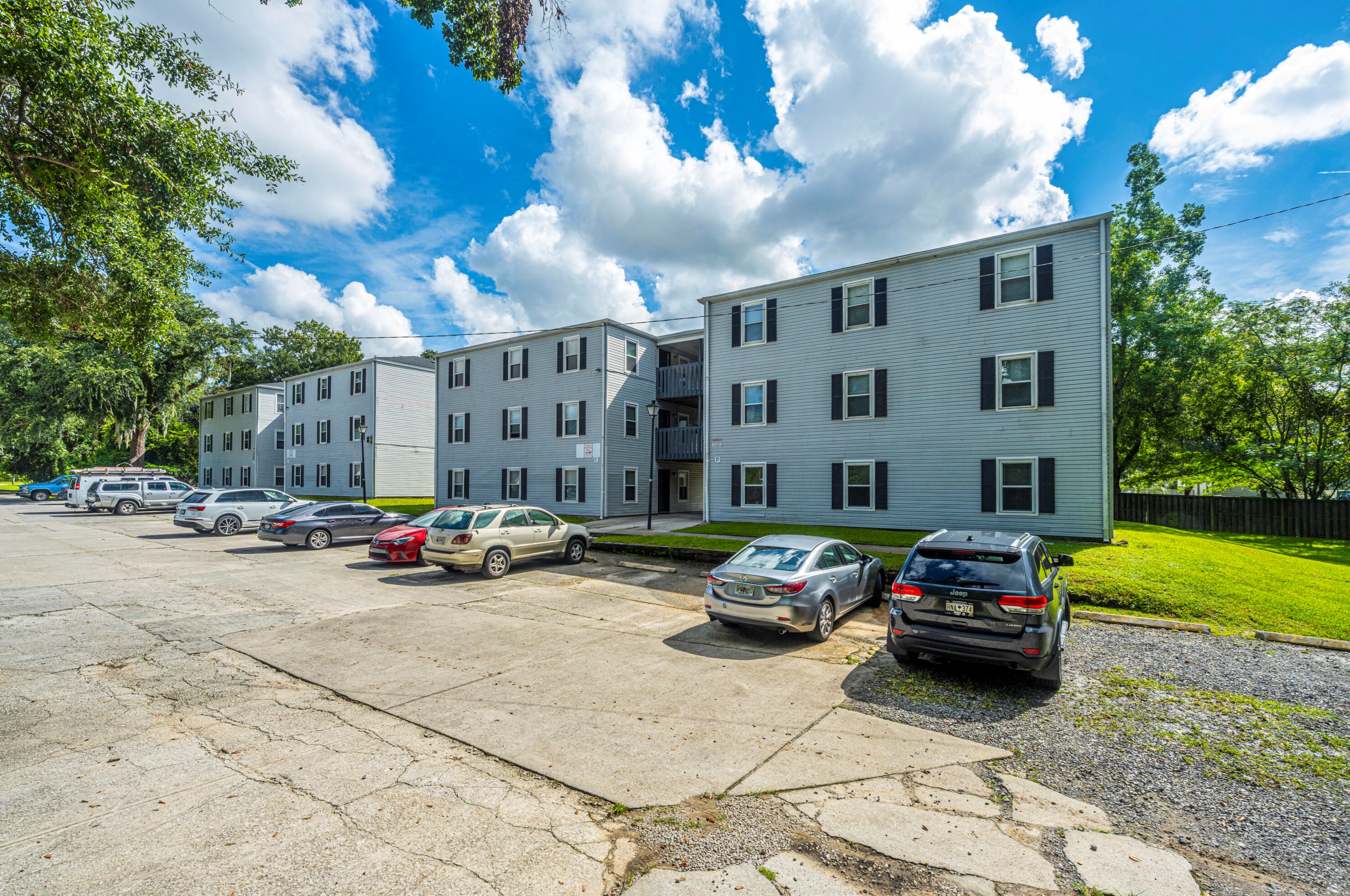 1251 Sumner Ave, Charleston SC 29406-3840 exterior