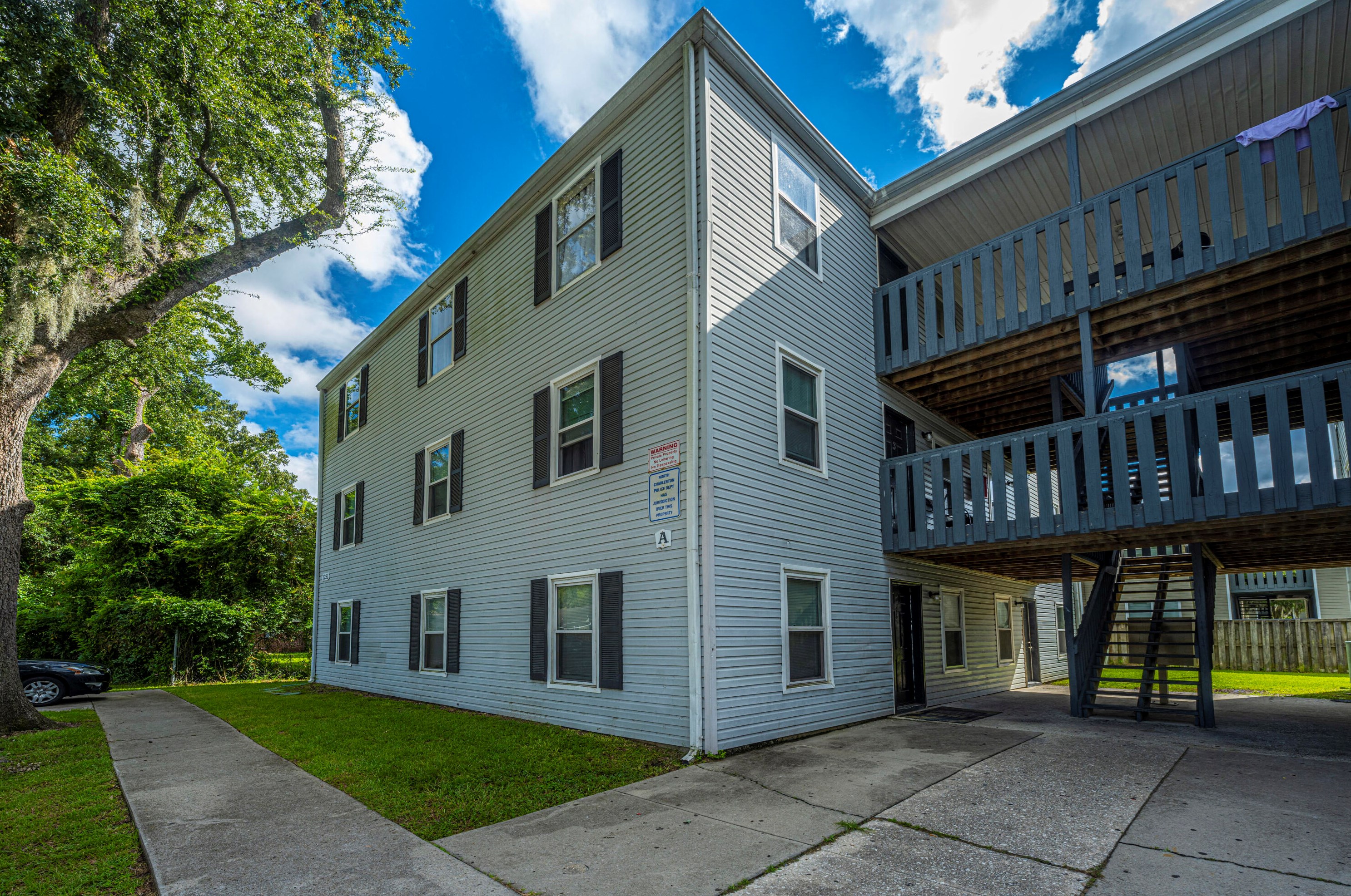 1251 Sumner Ave, Charleston, SC 29406-3863