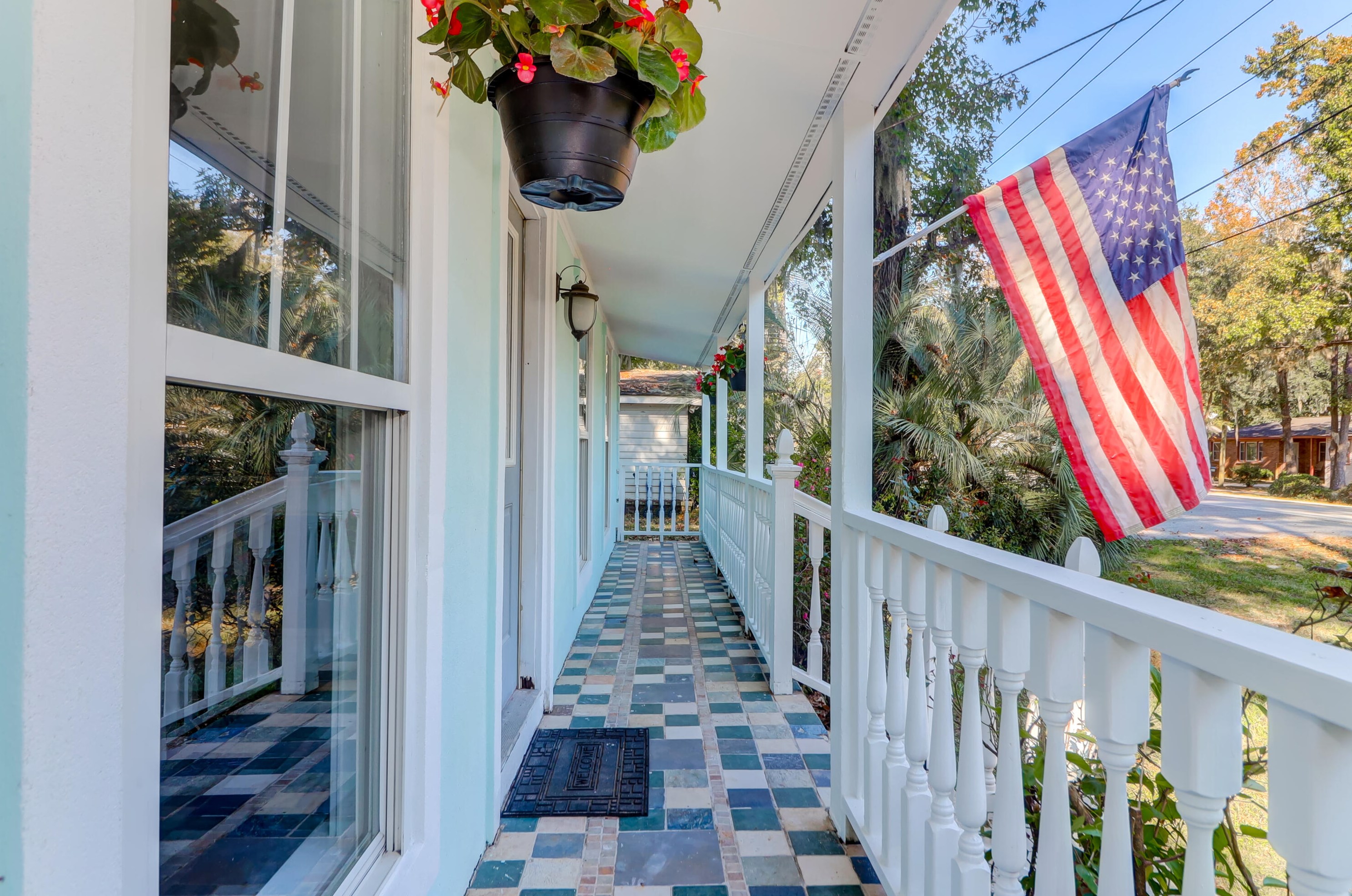 861 Savage Rd, Charleston, SC 29414-5652
