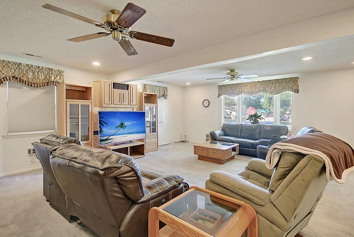 2234 Parsonage Rd, Charleston SC 29414-6307 exterior